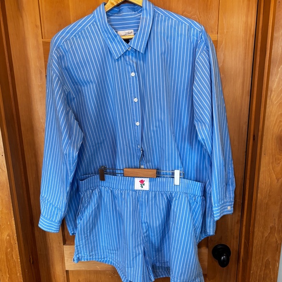 Universal Thread Blue Striped Matching Set - Picture 11 of 11